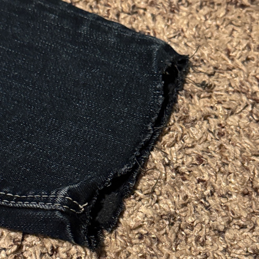 Silver Jeans Women's Black Skinny Jeans - Picture 5 of 8